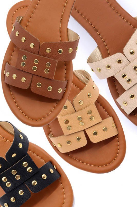 Flute & Flower Studded Beachdaze Sandals