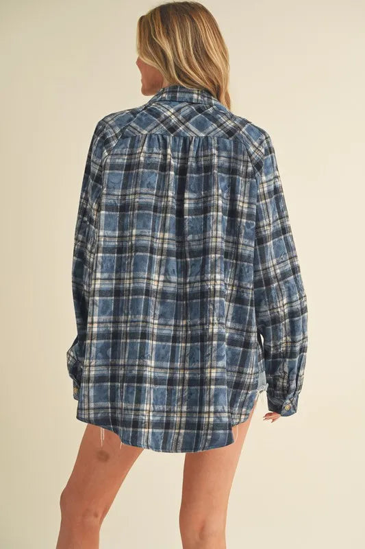 Aemi + Co Washed Plaid Flannel Side Step Hem Shirt